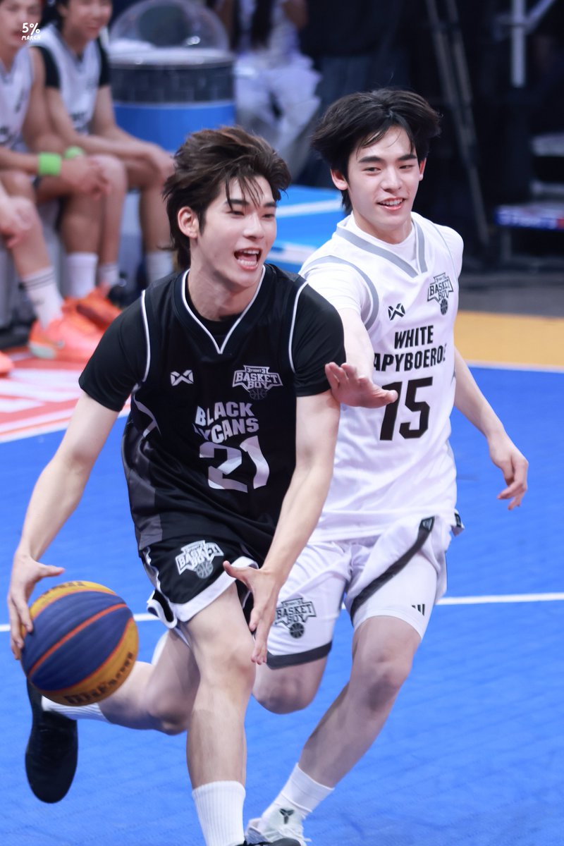 𝟱% 𝗺𝗮𝗿𝗰𝗵 — 🧸 tweet media