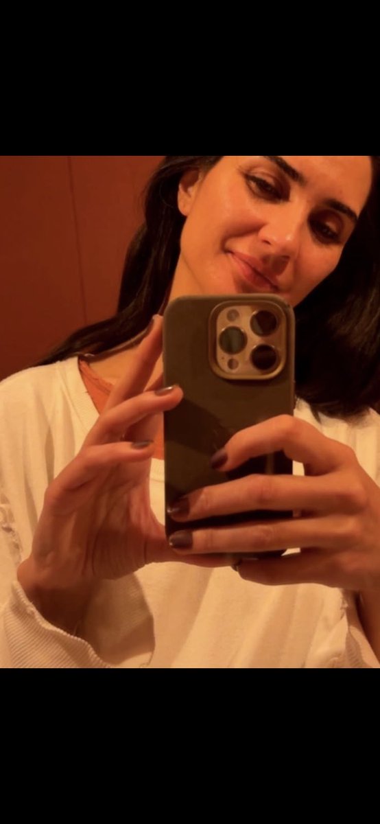 Seni çok ama çok seviyorum canım. Her zaman her yerde parlıyorsun.        ⭐️🌟💫

I love you so, so much, my dear. You're always talking, everywhere. ⭐️🌟💫

#TubaBüyüküstün   ⭐️🌟💫