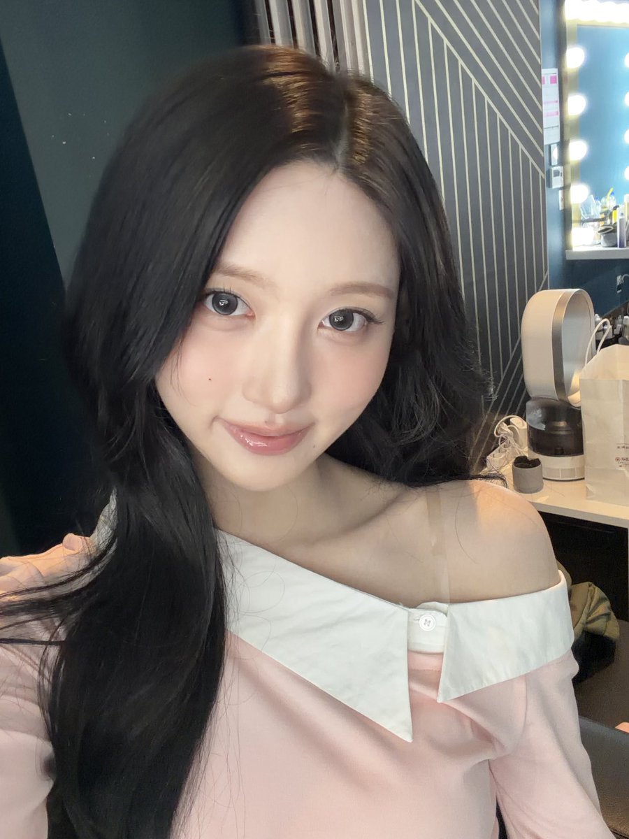 ive pics tweet media