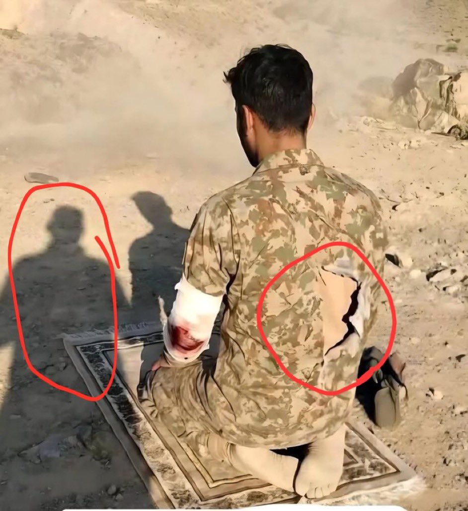 Stranger tweet media