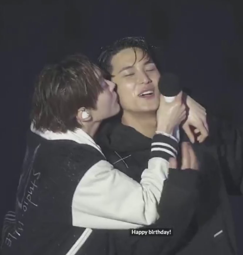 우지냥이 tweet media