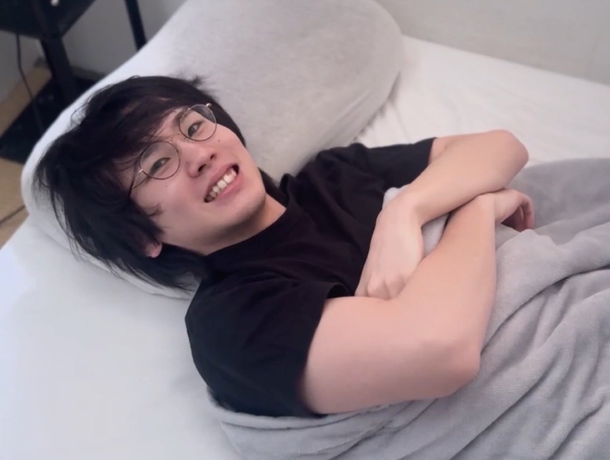 あやぼう tweet media