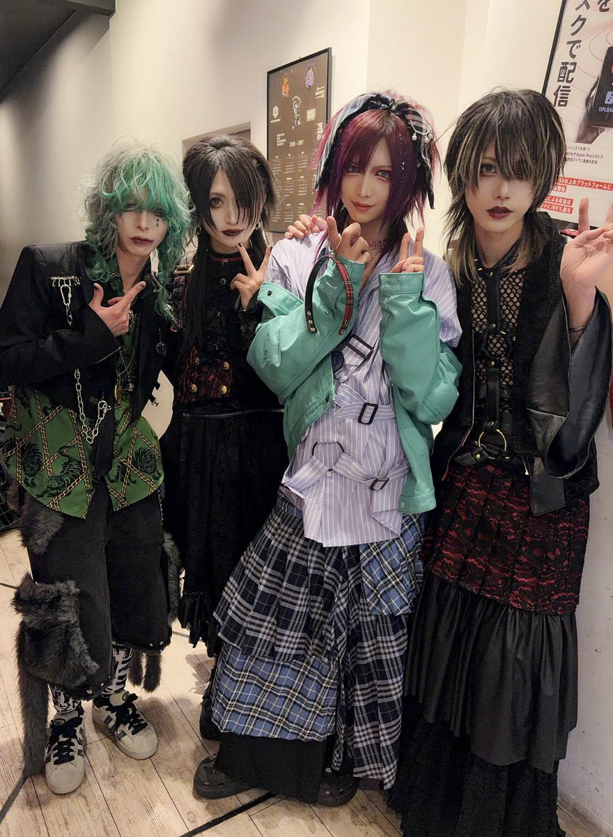 Hyö【曇りのち、】 tweet media