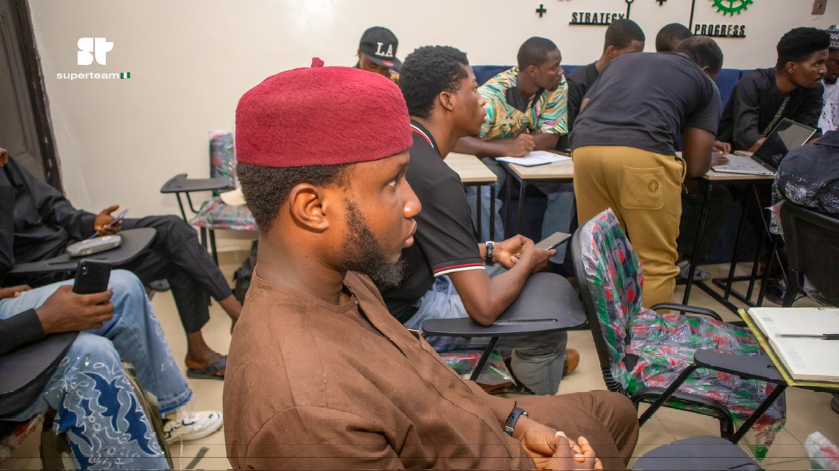 dev_abubakar's tweet photo. GM GM https://t.co/ilqqtLyL8U