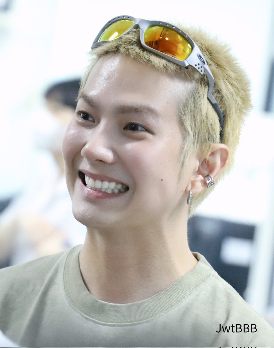 JwtB(uild)B(utter)B(ear) 🌟⭐️ 😍 tweet media