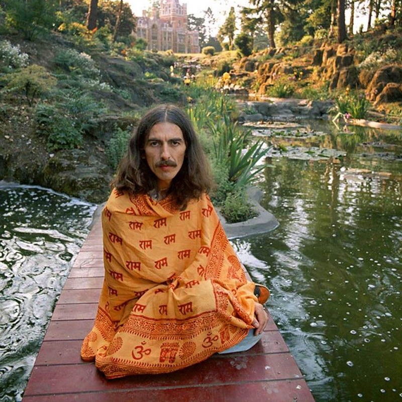 damien ♰◞ tweet media