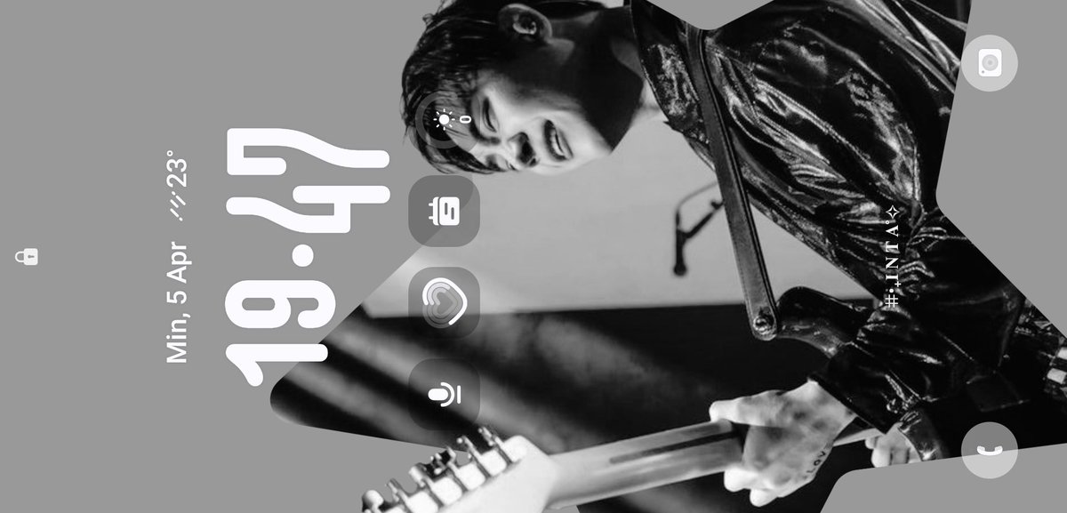 inta•🦈 ᶜᵉᵏ ʰᵉᵃᵈᵉʳ ˢᵉᵇᵉˡᵘᵐ ᶠᵒˡˡᵒʷ tweet media