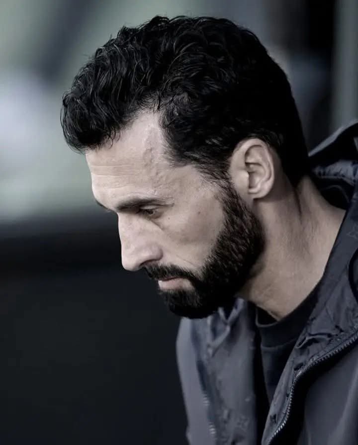 Tiberio⚡ tweet media