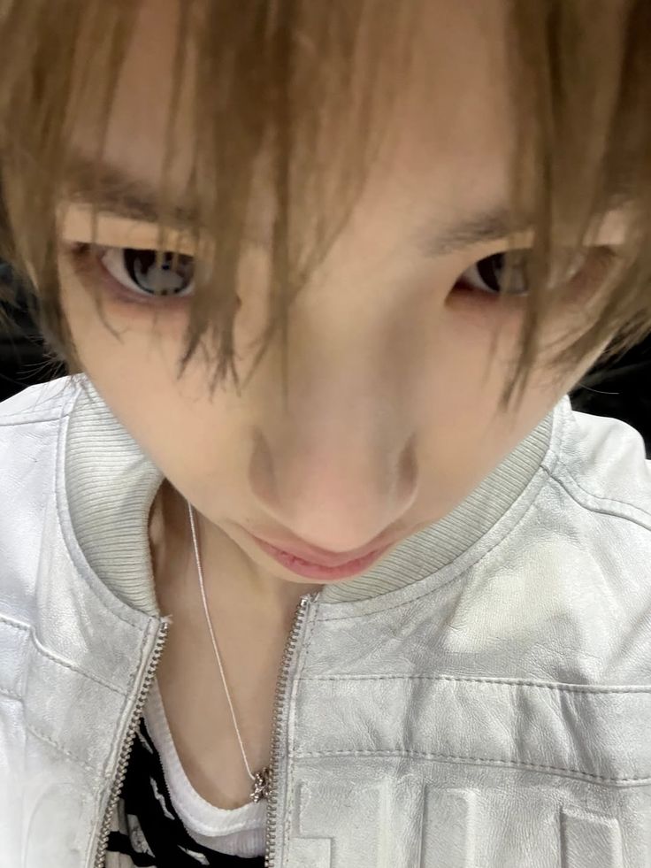 sung_hanbeen's tweet photo. 𐙚 idols born the same year as me 👀 https://t.co/kccW8Yl1jm