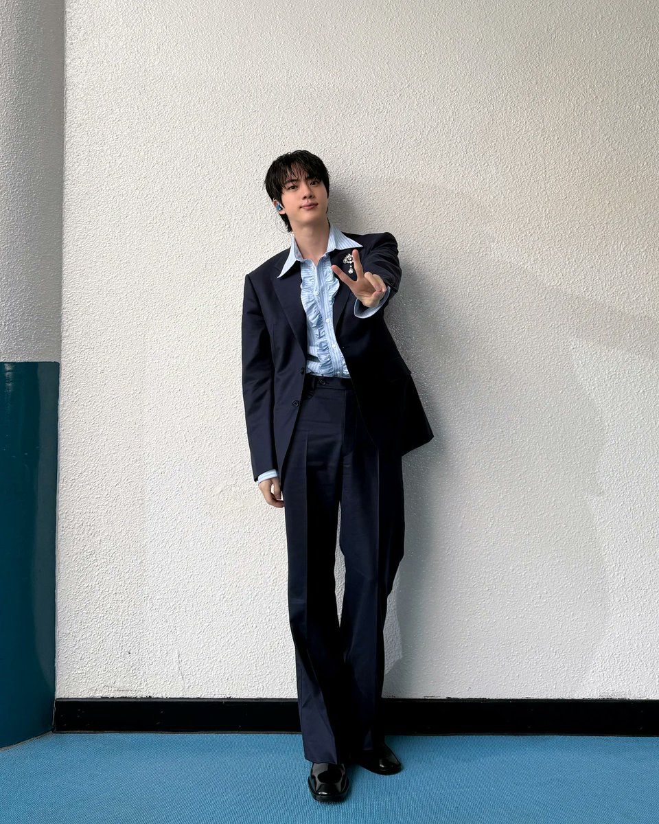 BTS Updates & Translations tweet media