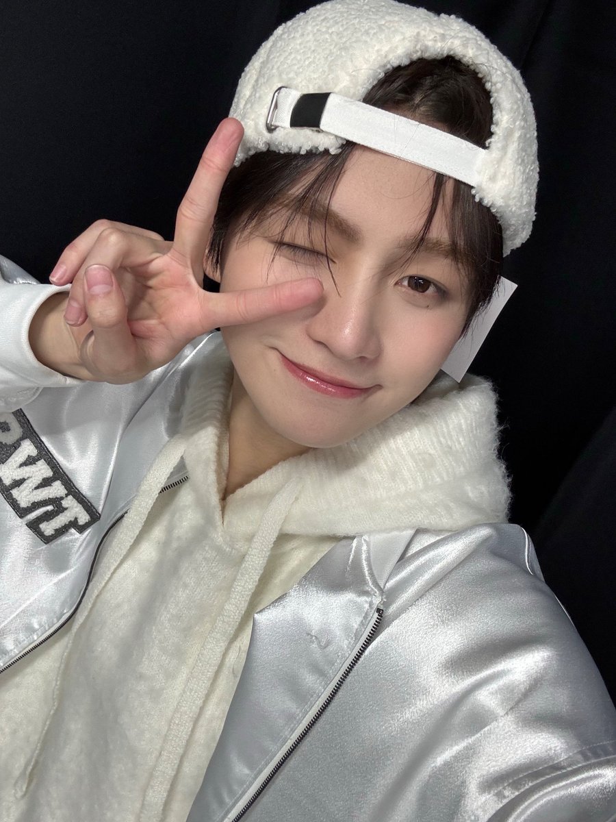 no누.... tweet media