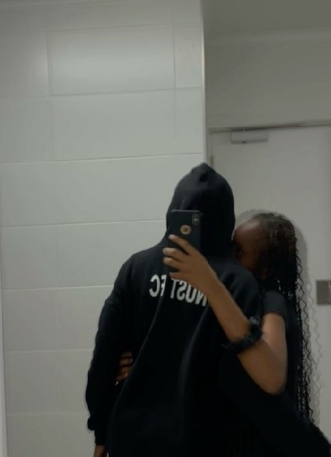 pretty Ari🌹🎀 tweet media