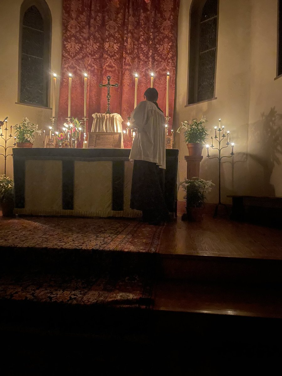 Calvin - ALLELUIA CHRIST IS RISEN tweet media