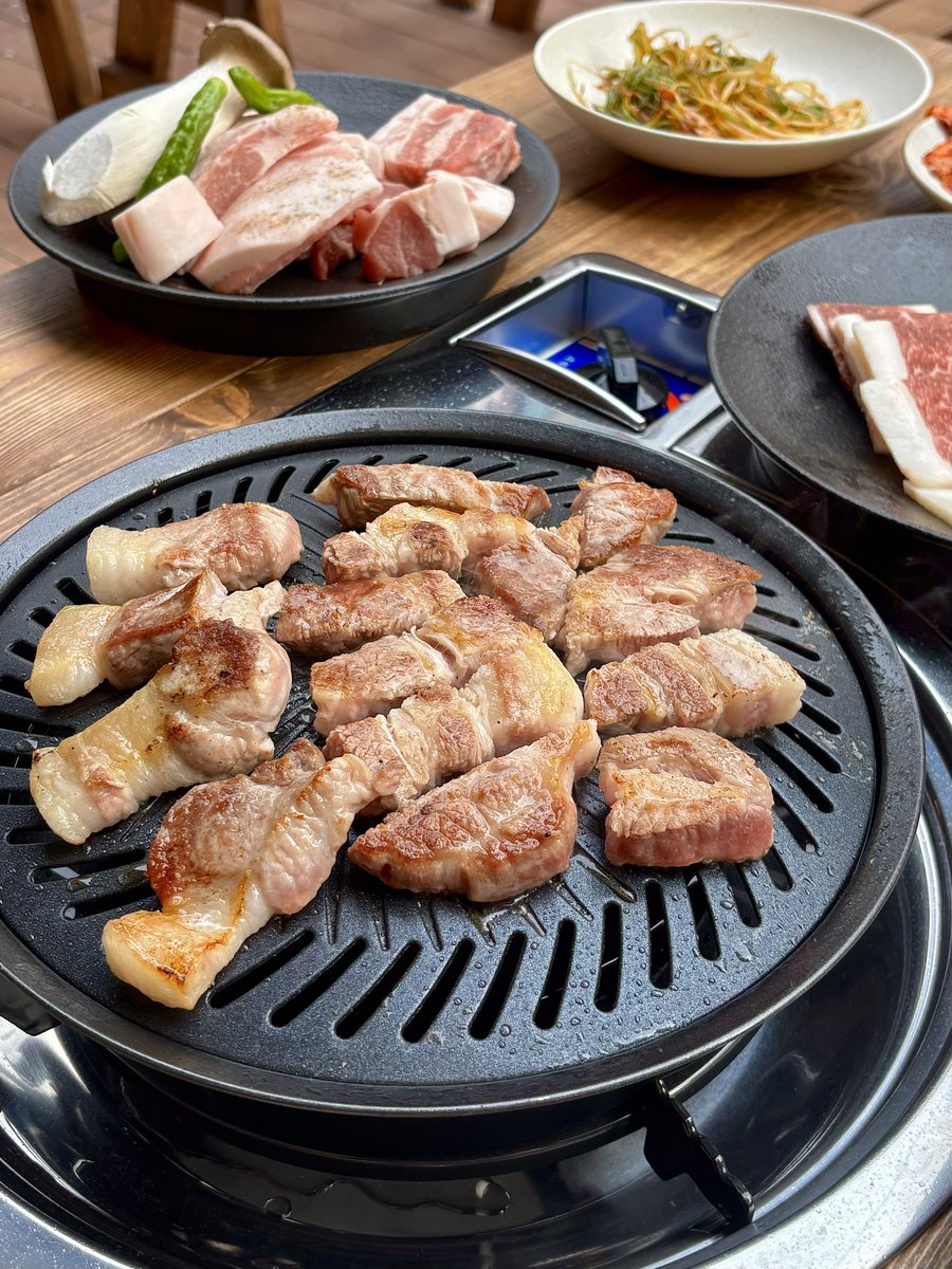 먹카이브 🍽 tweet media