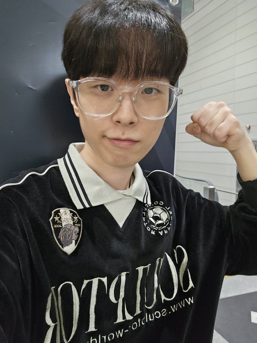 인형/이스포츠 tweet media