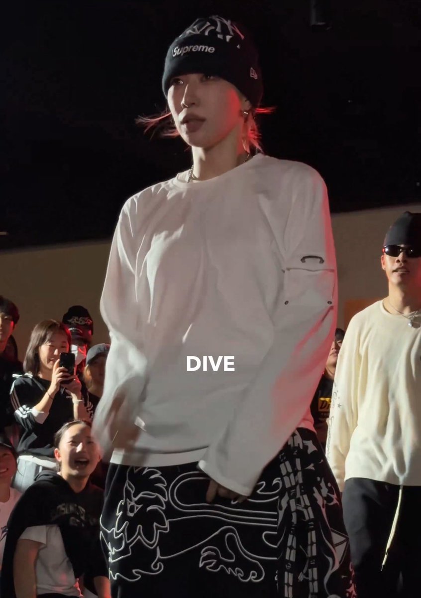 bada lee World tweet media