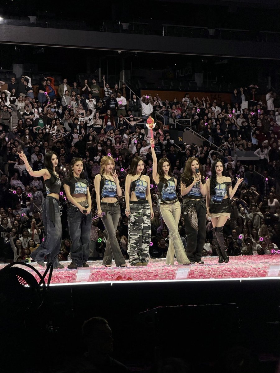 #THISISFOR_BOSTON #THISISFOR_BOSTON_D2
#TWICE