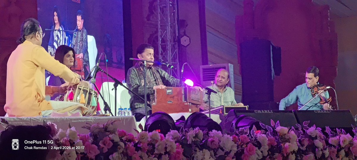 anupjalota's tweet image. Glimpses from the vibrant Vaishali Mahotsav, an evening filled with music, culture and divine energy. 
Grateful for the love and warmth from such a wonderful audience. 🙏🏻
#AnupJalota #VaishaliMahotsav #LivePerformance #IndianMusic #BhajanSamrat #DevotionalMusic #CulturalFestival