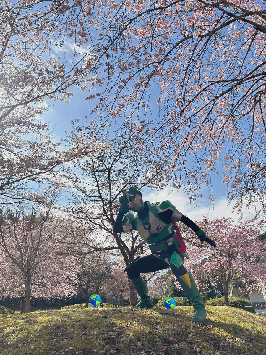 必筆超人ライトロン tweet media