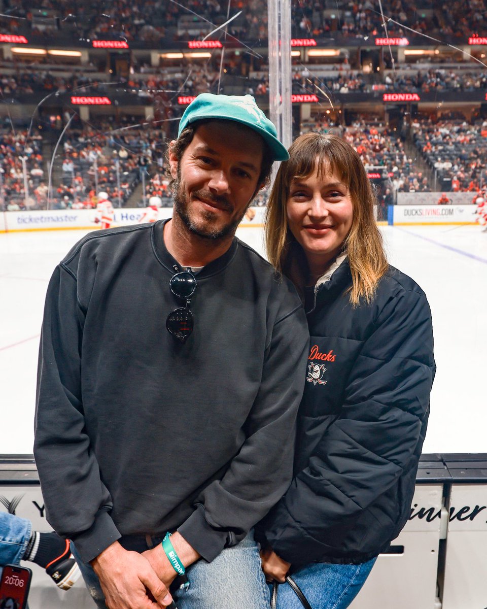 Leighton Meester Daily tweet media