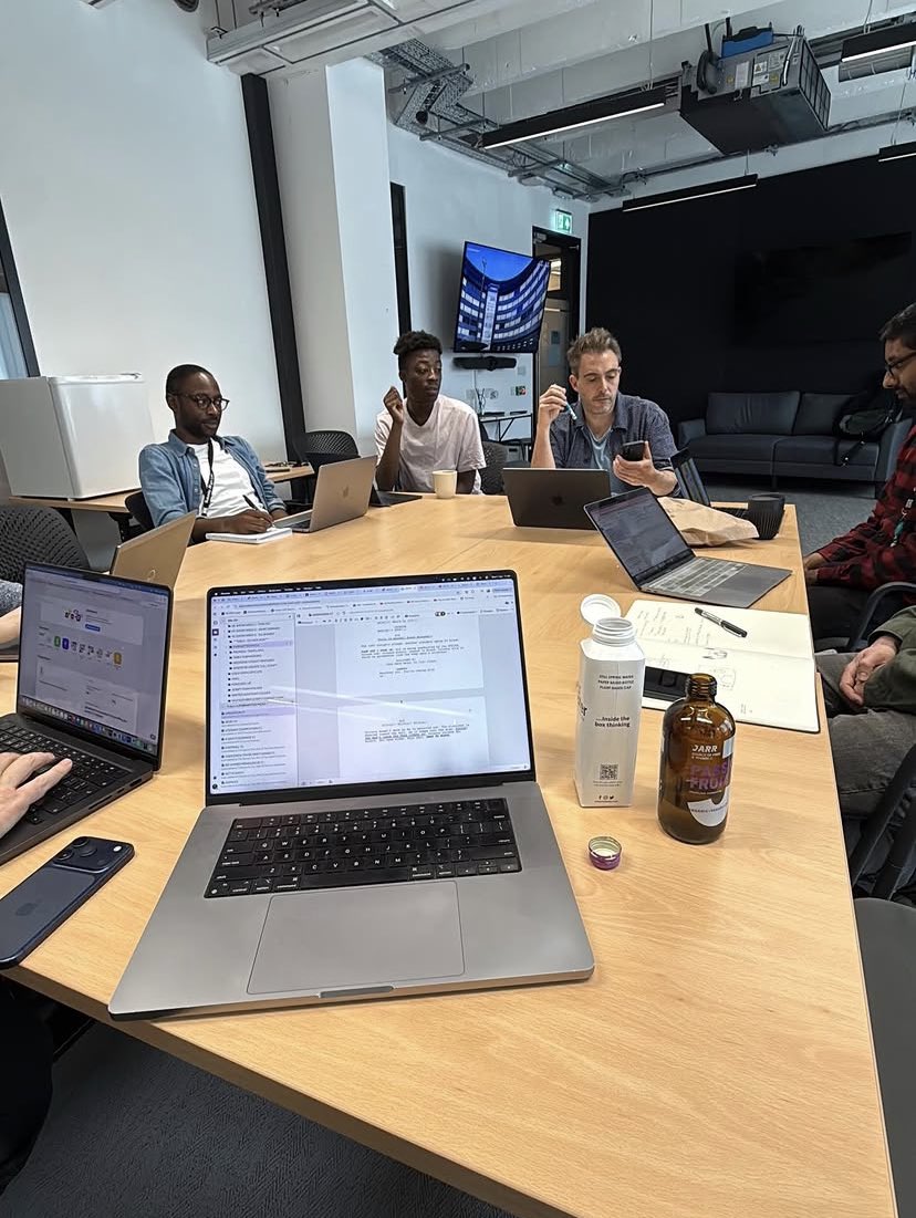 snluk updates tweet media