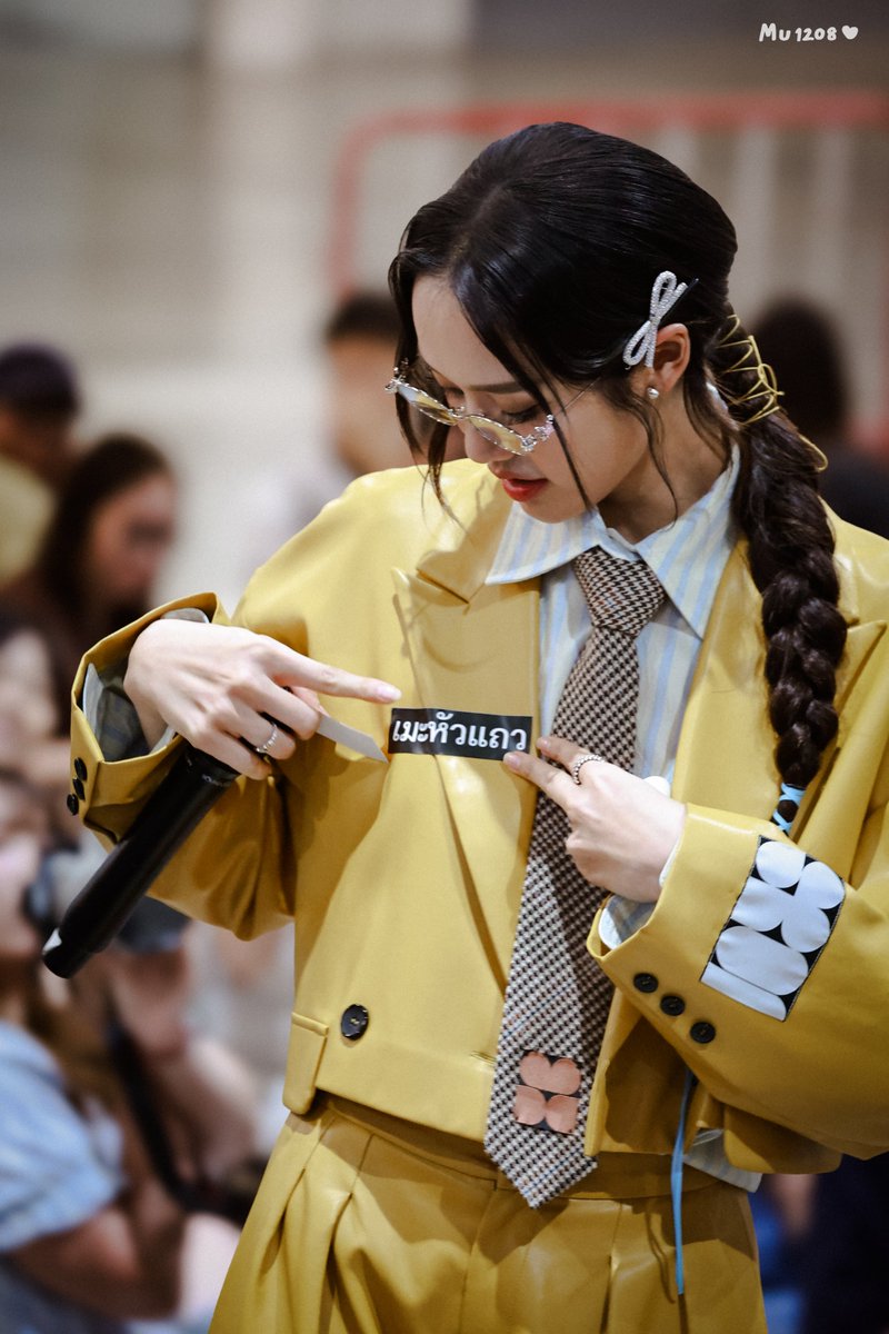 Evelyn Mu tweet media