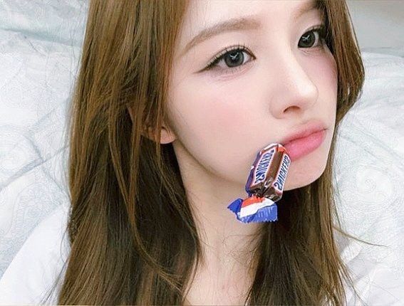 ᅠ
ᅠ        ᅠ   
     ᅠ    ﹝#MIXXNATION ﹞
  🍀 A message from 𝗞𝗔𝗧𝗛𝗔 to you.

𝜗ৎ Hari ini batal nonton film sedih Part 2. Soalnya lebih menarik nonton Cece Joha dikerjain. 😭😭😭 Ayo nonton!