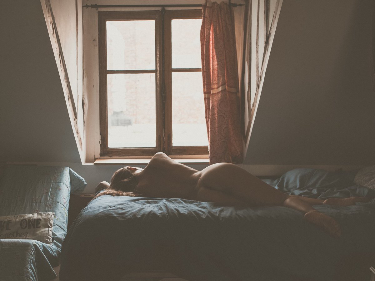 New edit throwback Sunday… Almost ten years ago in a boheme style Airbnb in Paris with Anna Orlova.

If you like it; like, comment, share, follow.

#woman #nude #nudeart #sensual #body #sensuality #beauty #artnude #model #beautiful #naked #fineart #erotic #artisticnude