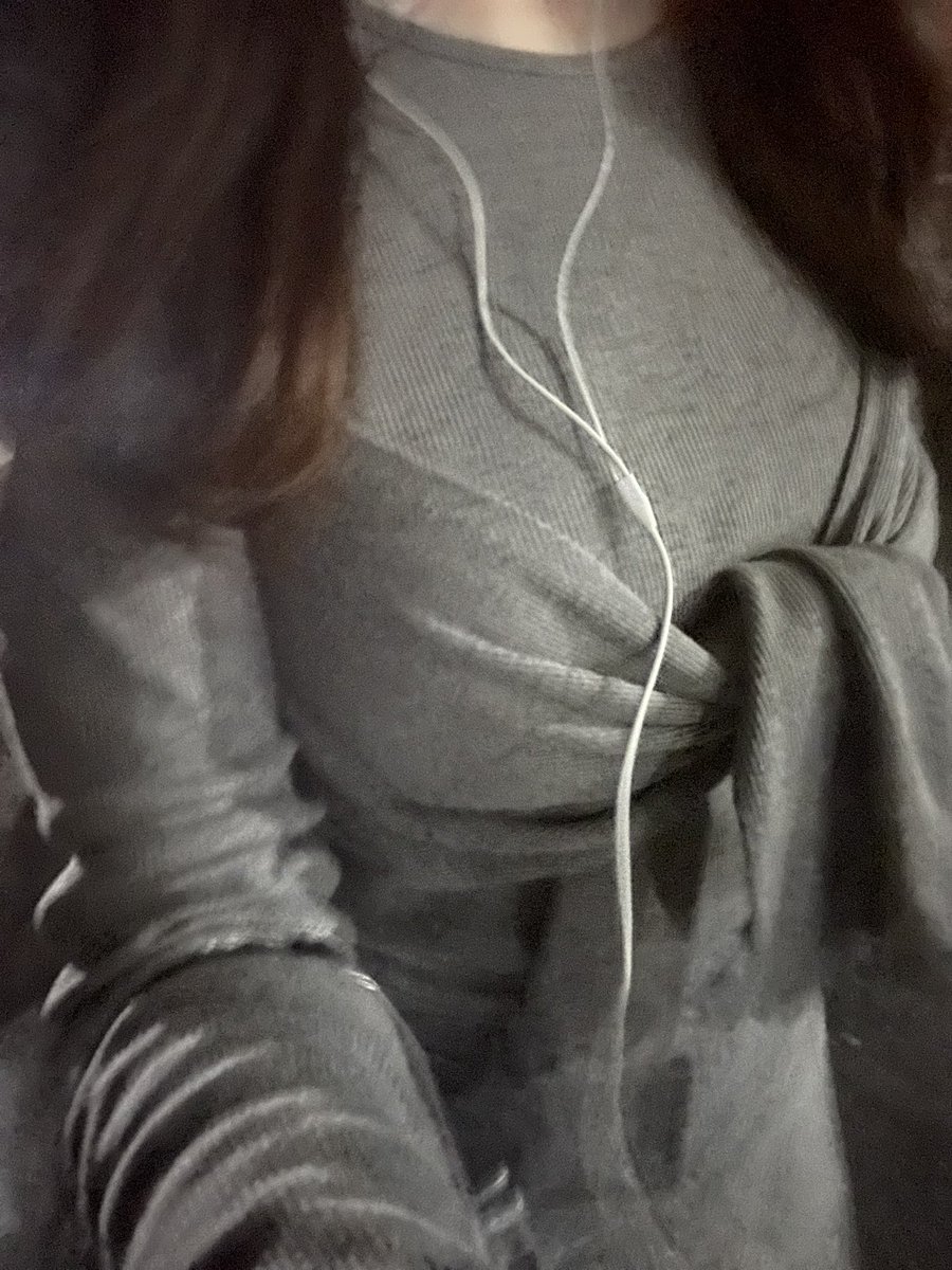 羽（24） tweet media