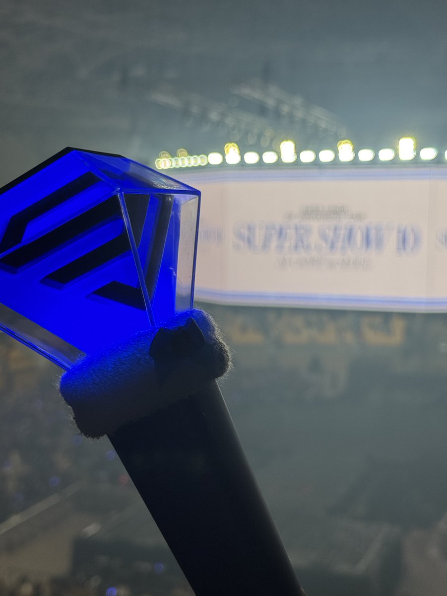 askfro0324's tweet photo. 260404
260405

이번 콘서트도 너무행복했어
투닥거리긴 해도 언제나 아껴주고 사랑해주고 말 다 들어주는 오빠들 고마워, 사랑해. https://t.co/9cX1pUb9Di