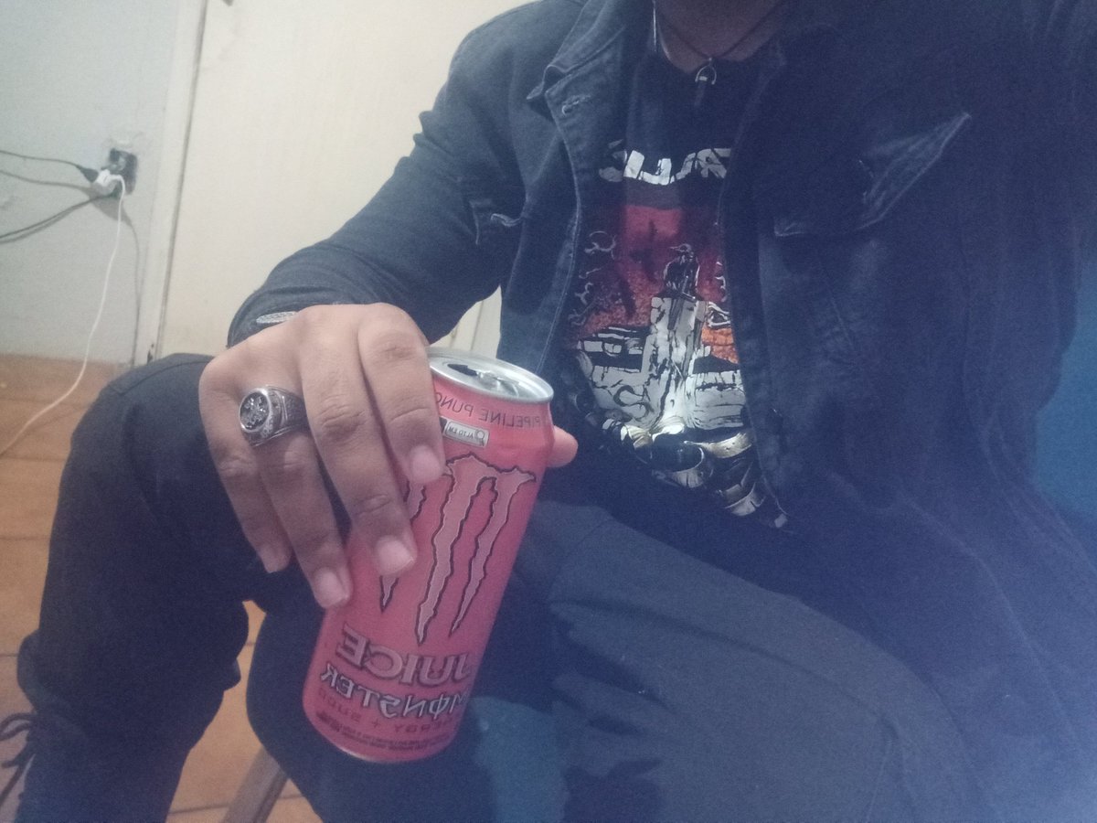 Novachrono tweet media