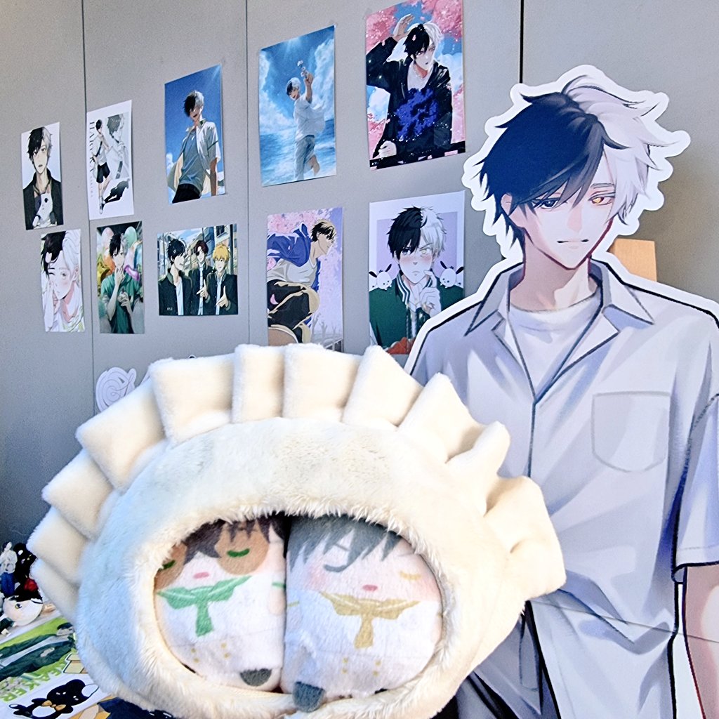 oumrice's tweet photo. What a fun afternoon at @FUNNNNRIN's Sakura bday cafe event! 🌸

Ga ekspek dapet komik 🥹 ((oh kesini toh larinya wangy gachaku))

Makasih yang udah ngajak ngobrol aku yang ngang ngong ini dan yang tukeran freebies. Lovely to meet u all 🫶 https://t.co/dKT7Cvp4HZ