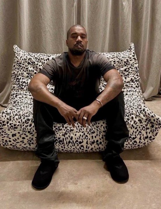 Daily Loud tweet media