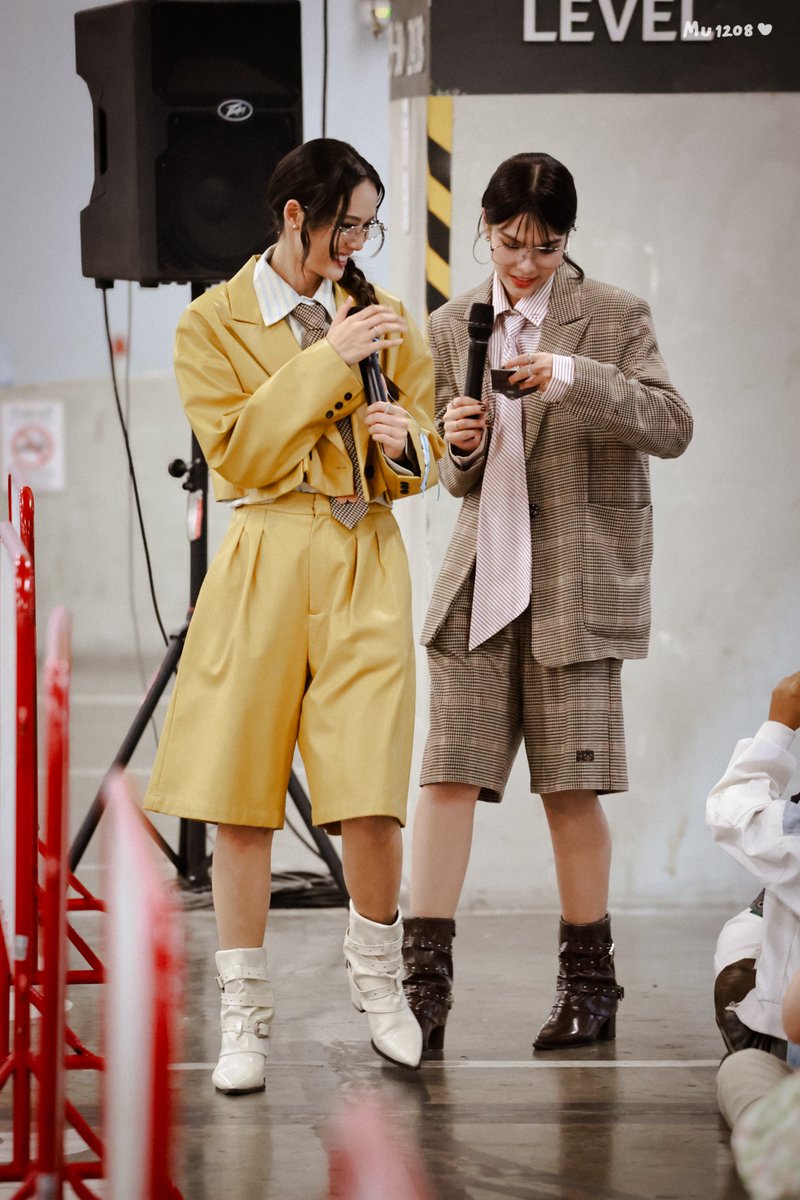 Evelyn Mu tweet media