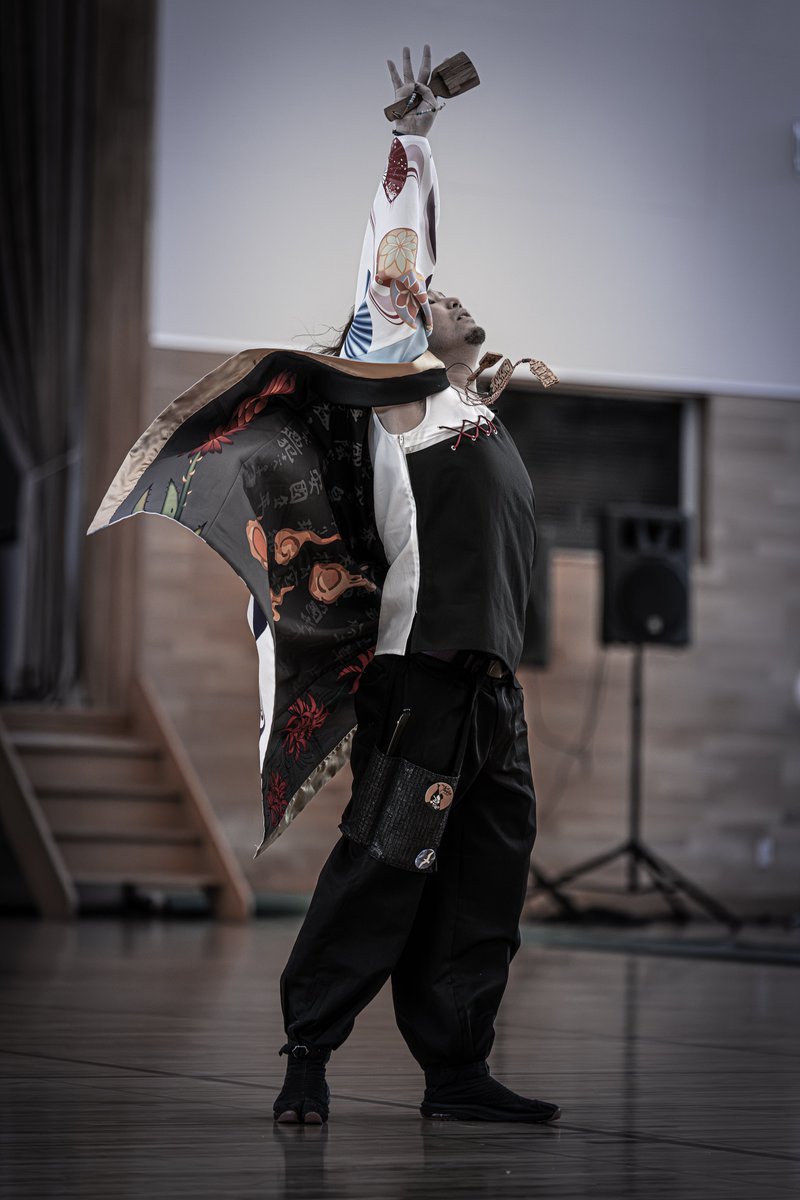 ともじ tweet media