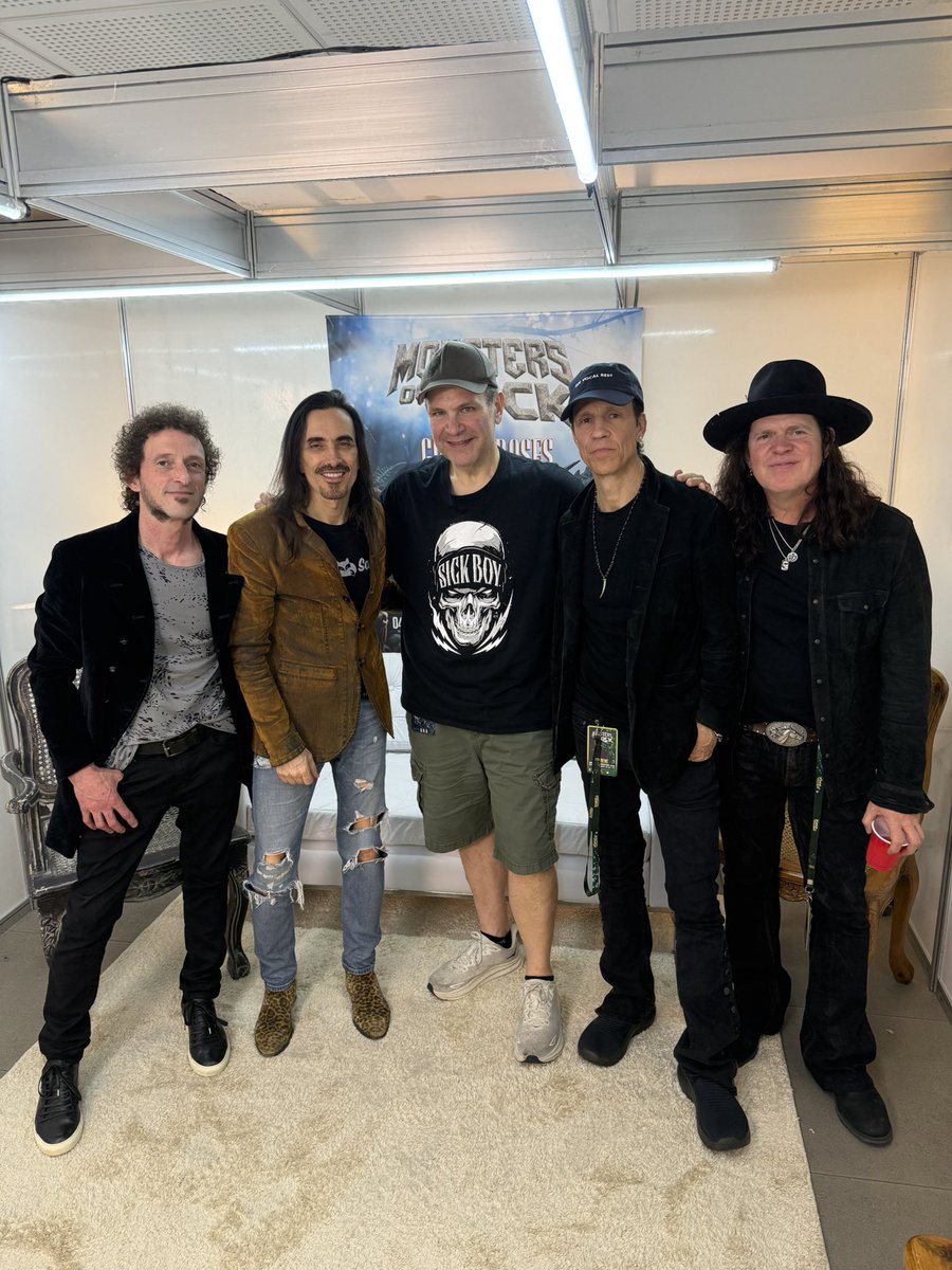 Eddie Trunk tweet media