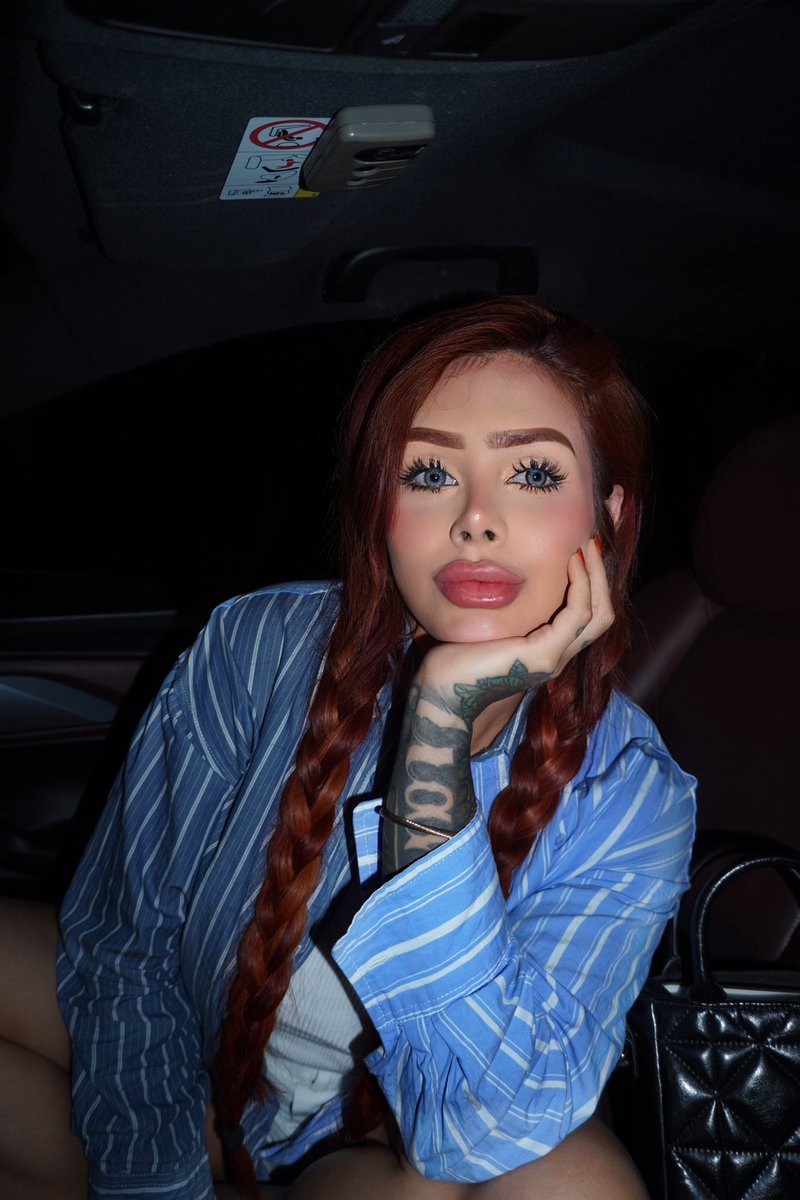 lamiraval's tweet photo. Una Noche Casual 💙✨ https://t.co/TFOqImXbMR