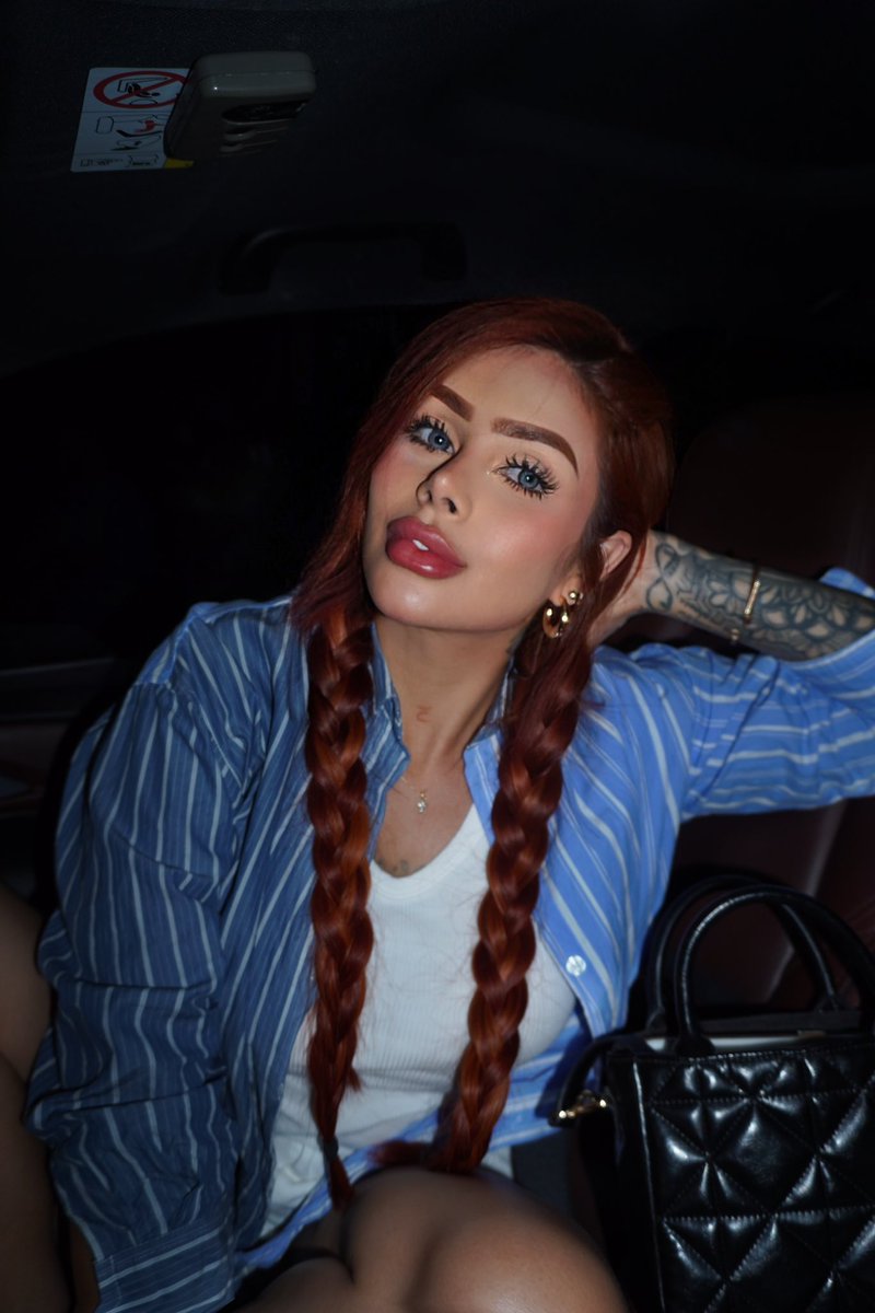 lamiraval's tweet photo. Una Noche Casual 💙✨ https://t.co/TFOqImXbMR