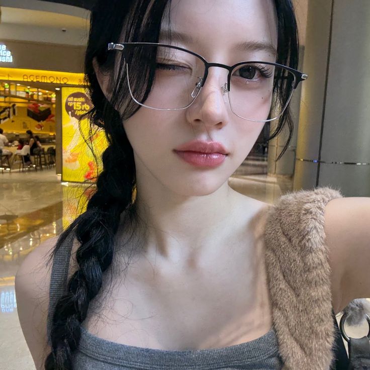 𝑳𝒐𝒕𝒉𝒆 ★ tweet media