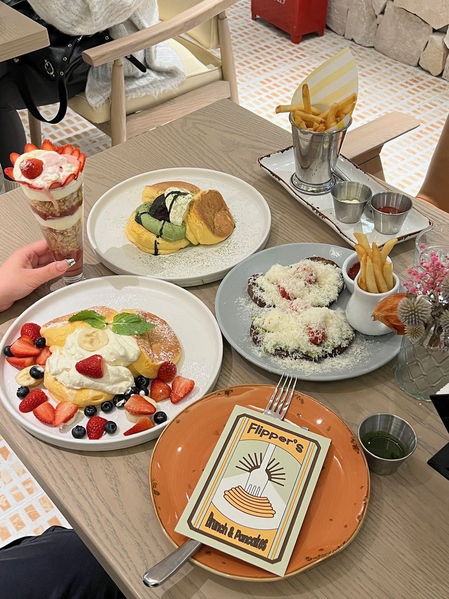 NIKOLAJS tweet media