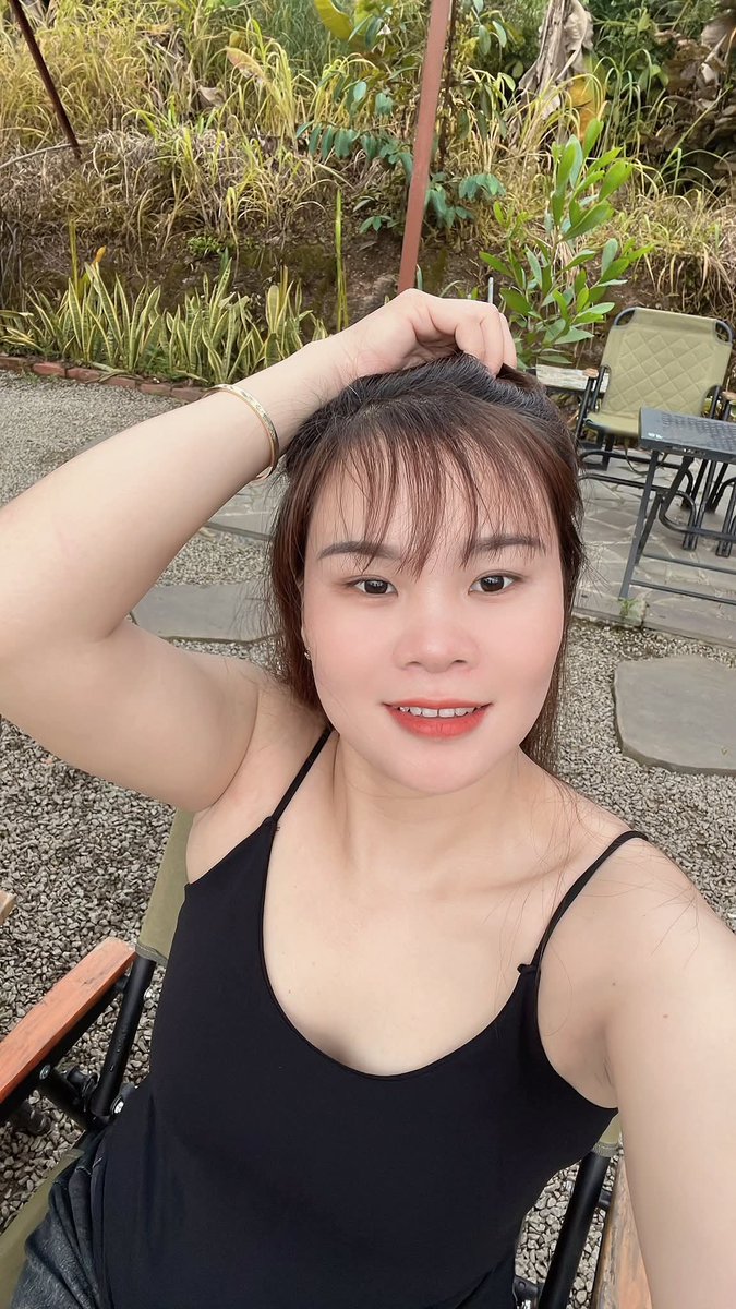 Mẹ Nga MG tweet media