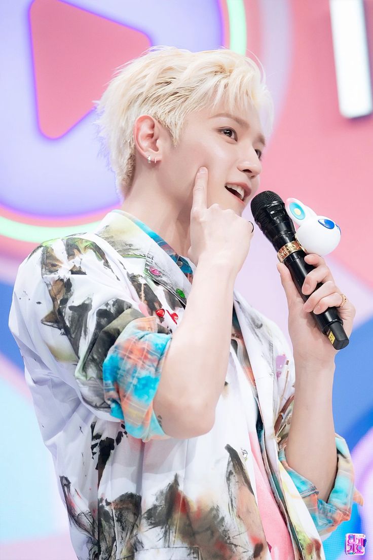 CherishWildie's tweet photo. @CloversWhisper @eolliot “Mohon maaf kalau saya banyak banget salah sama kalian. Mohon maaf kalau bondingnya belum banyak. Mohon maaf kalau banyak sekali kurangnya. Semoga habis ini kita bisa terus berteman ya, Cheryl!” https://t.co/6Y0aGfwhoM
