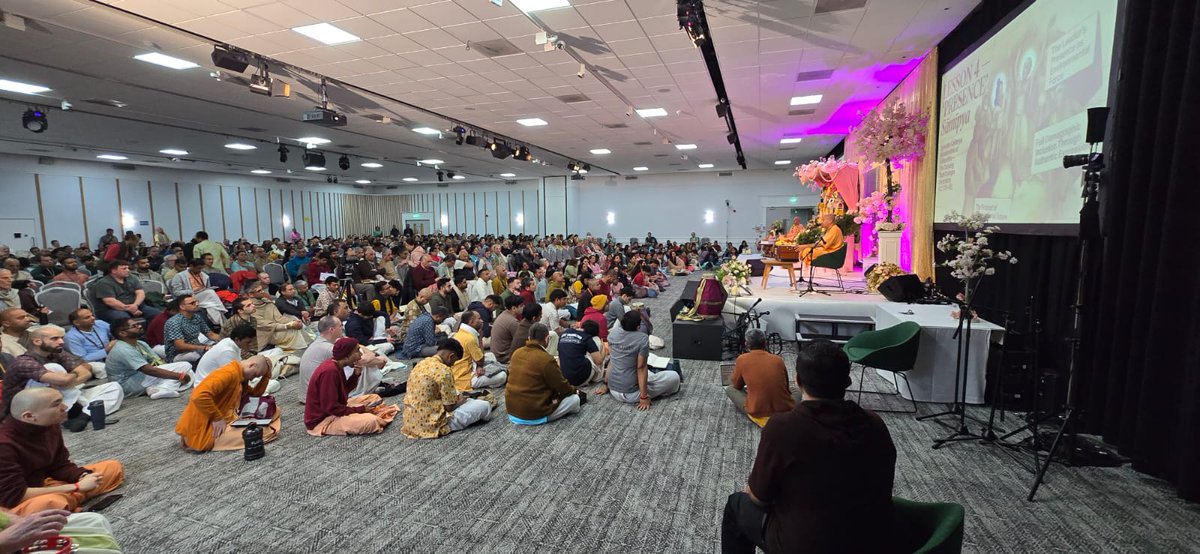 GaurangaDas's tweet image. Honored to speak at the UK RISE Retreat Day 2 on the topic of "Lessons from Lord Caitanya's South India Travels"
#iskcon
 #monkforaction 
#gaurangadas