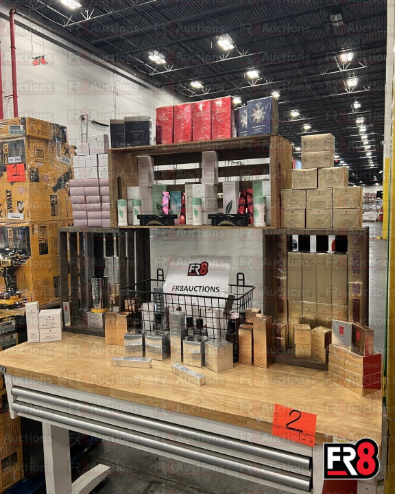 fr8auctions's tweet image. 👀 𝐅𝐈𝐑𝐒𝐓 𝐋𝐎𝐎𝐊 👀 Here is your first look at the new lots for our upcoming auction on 4/9/26! ⭐ Ensure you're a fully registered buyer! Visit fr8auctions.com/registration to get approved to bid. #fr8auctions #fr8family #wholesale #auction #onlineauction