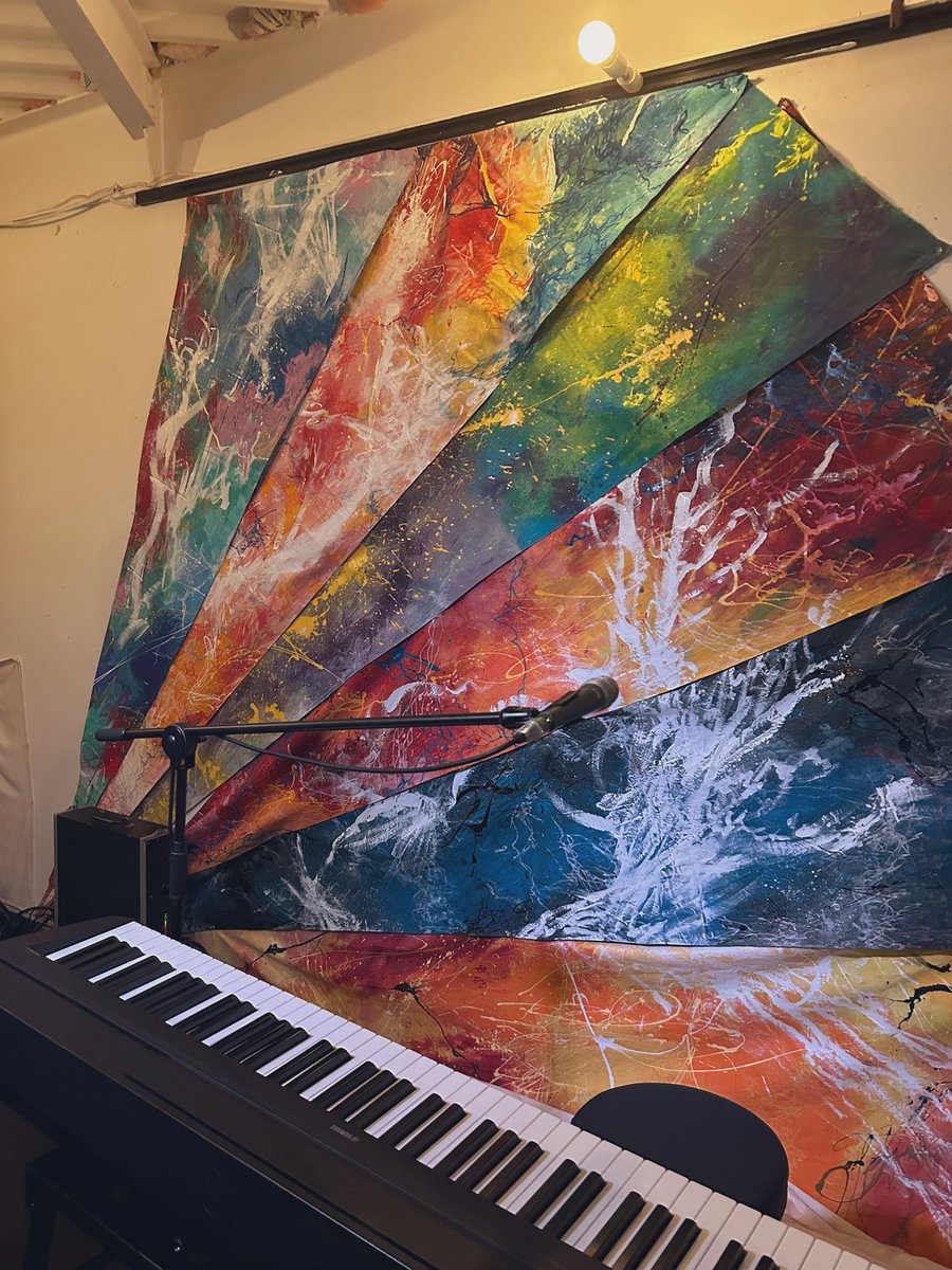 イワクニマユ tweet media