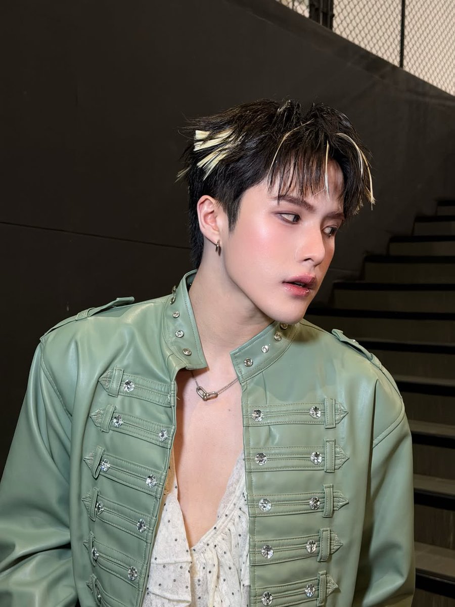 ใครเอาไรให้ฟอดกิน โตขนาดนี้ตั้งแต่ตอนไหนน ม่ายจิงงงม่ายเชื่อออออ😭 (แต่ทำเรยทำอีก ฟอดเปนคนเลิสๆอยู่แร้ว😌)