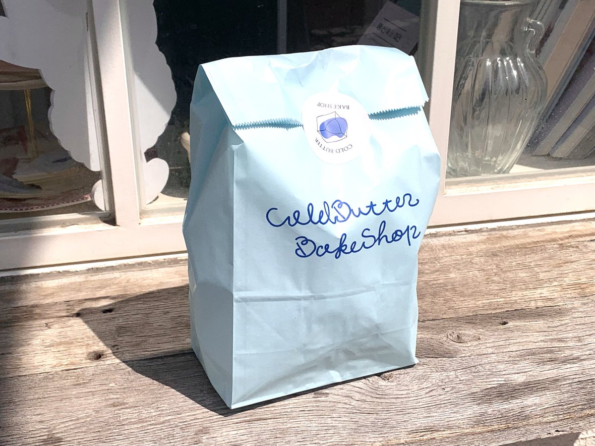 글리띠 tweet media