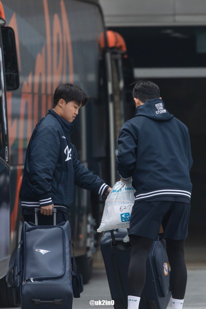 우키노 tweet media