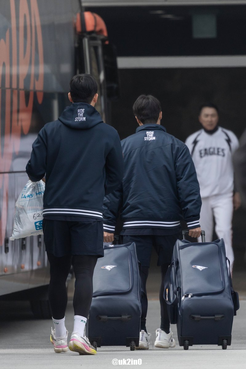 우키노 tweet media