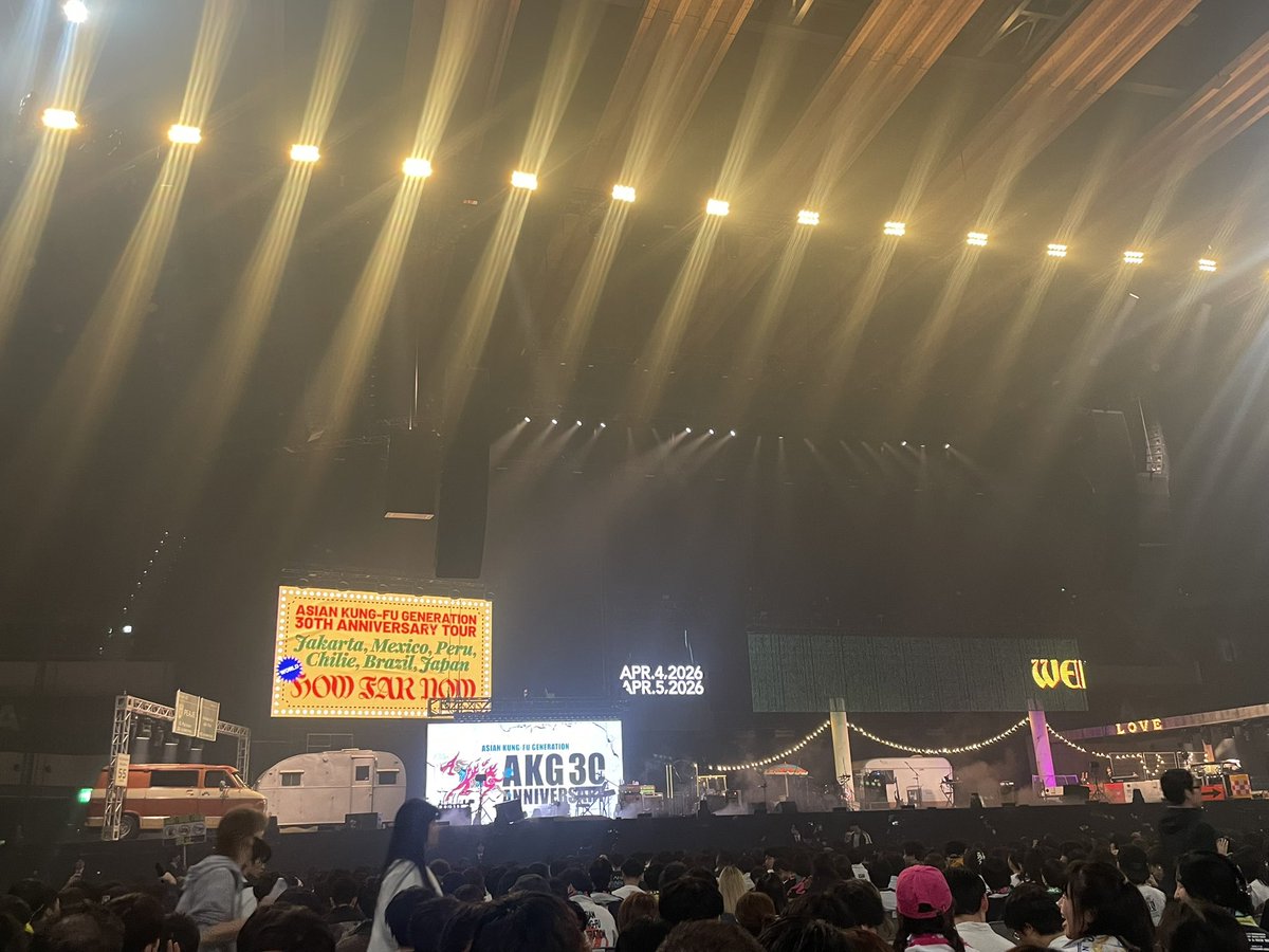 chiiSchii's tweet photo. 参戦してきました〜！
めちゃくちゃ良かったぁぁぁ😭
個人的には絶対LIVEでやらんだろ!的なのを何曲か聴けたのがとても良かった✨
↑これで年代バレるw

秋からのツアーもたくさん当たるといいな〜🫶

#アジカン #AKG30th https://t.co/YVH1U6guFQ